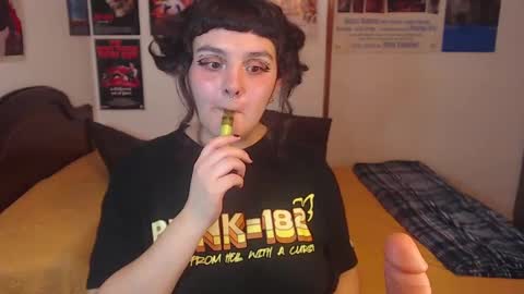 Sofi online show from December 27, 12:50 am