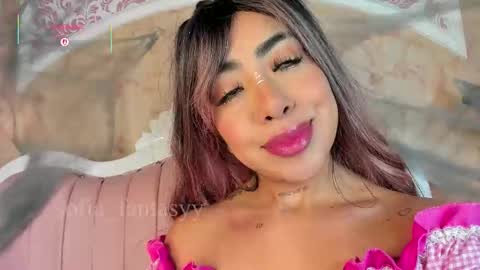 Snapshot of sofia_fantasyy chatting on October 15, 1:57 pm Sofia fantasyy Online 0700 to 1400 gmt-5 online show from October 15, 1:57 pm