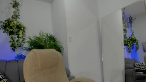 sofia_malori online show from January 16, 10:55 am