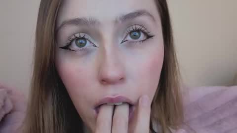     online show from September 26, 3:59 am