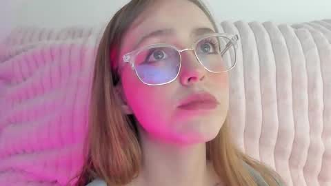 Snapshot of sofia_palacios_ chatting on February 11, 4:33 am online show from February 11, 4:33 am
