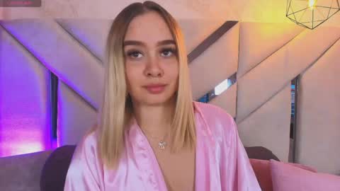   online show from May 7, 7:17 pm
