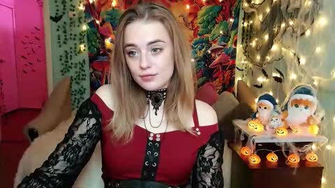 sofia_rosemary online show from October 31, 5:50 pm