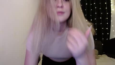 sofia_rosemary online show from December 3, 1:21 pm