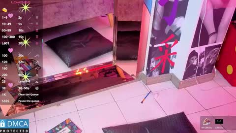 Snapshot of sofia_sstone chatting on October 31, 11:58 am Sofia Sstone online show from October 31, 11:58 am