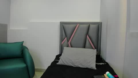 Snapshot of sofia_villareal chatting on October 13, 12:08 pm Sofa online show from October 13, 12:08 pm