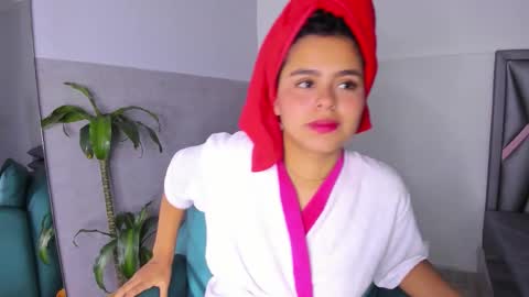 Snapshot of sofia_villareal chatting on September 26, 1:31 pm Sofa online show from September 26, 1:31 pm