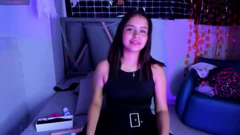 Snapshot of sofia_villareal chatting on October 25, 1:19 pm Sofa online show from October 25, 1:19 pm