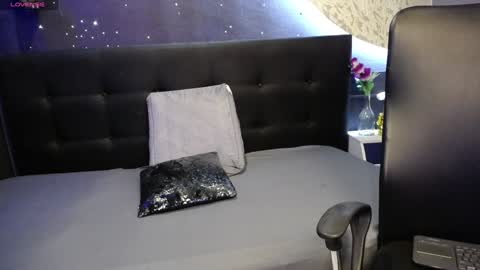 Sofa online show from December 3, 11:10 am