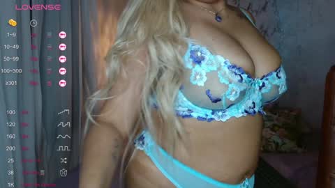 Sofi cortes626 Ig online show from December 14, 3:39 am