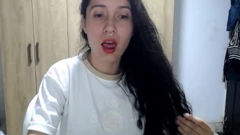 sofiacano43 online show from September 15, 12:52 am