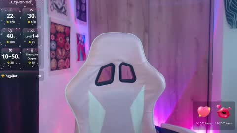       online show from February 3, 6:40 am