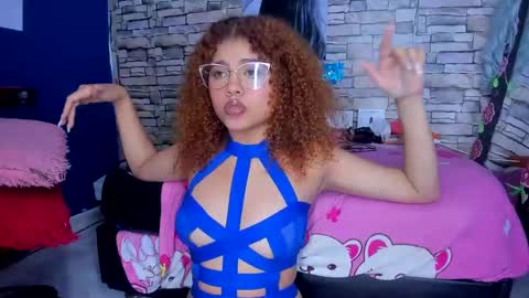 sofiacastillo01 online show from January 25, 10:50 pm