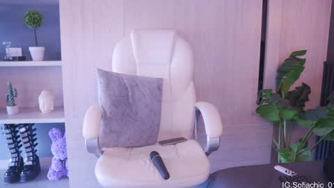 Sofia online show from February 12, 1:35 pm