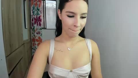 sofiacrawford_ online show from September 16, 10:18 pm