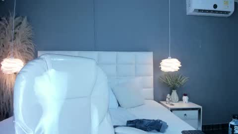 Snapshot of sofiadanss chatting on September 13, 11:40 am Sofia online show from September 13, 11:40 am