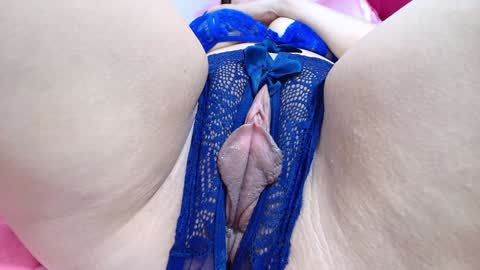 Sofiamillerrs online show from January 15, 9:20 pm