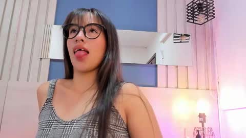 Snapshot of soficandy_ chatting on October 6, 12:22 pm soficandy_ online show from October 6, 12:22 pm