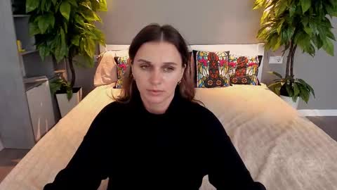 Snapshot of soficroft chatting on September 12, 5:41 am Sofi online show from September 12, 5:41 am