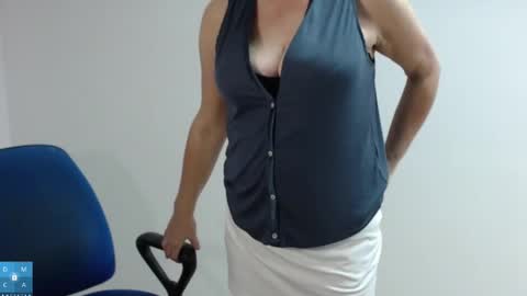 Sofie Velvet online show from October 4, 6:41 am