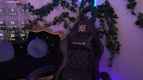 Sofie online show from November 12, 11:36 pm