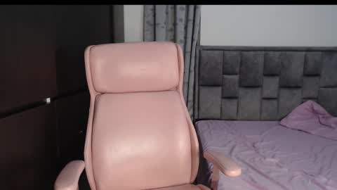 Sofie Rosee online show from December 17, 1:39 am