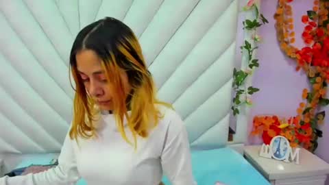 sofii_anal_ online show from October 15, 3:09 am