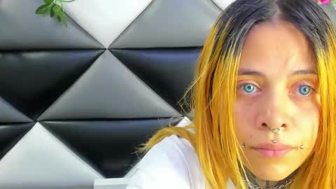 sofii_anal_ online show from October 26, 3:02 am