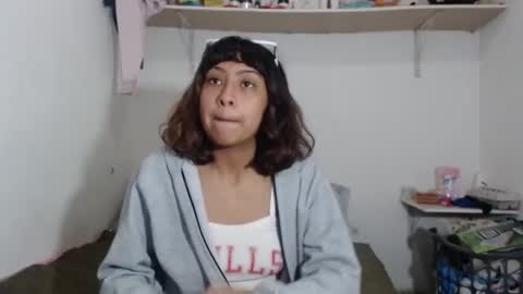 sofiia_cutte_ online show from December 6, 5:11 pm