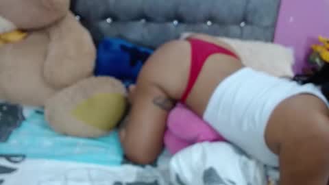 sofia Dreams online show from December 2, 9:37 pm