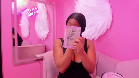 sofiifox online show from December 3, 11:43 am
