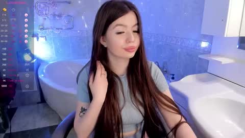 sofiyamil online show from October 15, 7:11 am