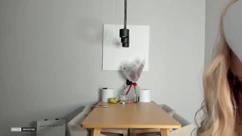 kitty katy online show from April 2, 8:06 pm