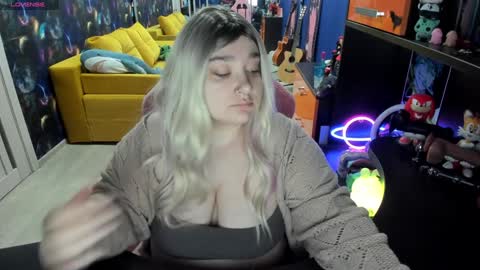 Sofie online show from December 19, 2:01 am