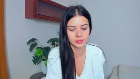 Snapshot of softlyy_bold chatting on September 21, 7:07 am Alice online show from September 21, 7:07 am