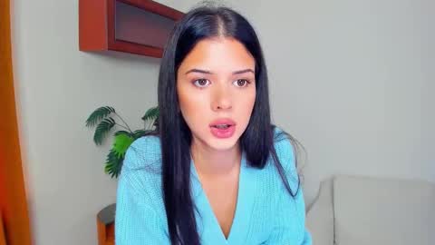 Snapshot of softlyy_bold chatting on September 23, 6:55 am Alice online show from September 23, 6:55 am