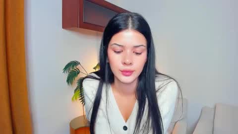 Snapshot of softlyy_bold chatting on October 1, 6:51 am Alice online show from October 1, 6:51 am