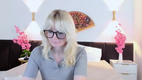 softsunrise online show from November 4, 2:55 pm