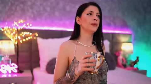 Snapshot of sofybabe chatting on October 14, 5:10 am Sofi online show from October 14, 5:10 am