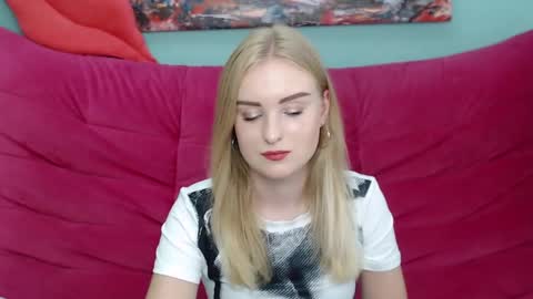 Snapshot of sofysoft chatting on September 20, 5:06 am Sofie online show from September 20, 5:06 am