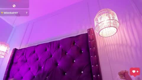 sol_nahiara online show from September 26, 9:01 pm