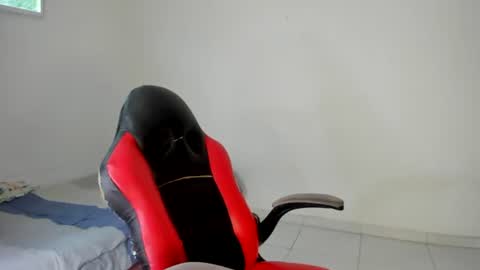 Moonie  online show from September 18, 10:08 pm