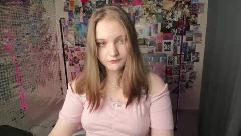 Nora online show from September 9, 9:42 am