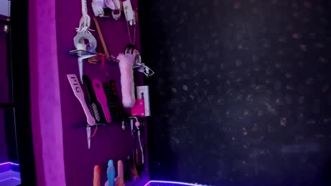 Snapshot of sommer_alexa chatting on October 4, 10:58 pm Alexa online show from October 4, 10:58 pm