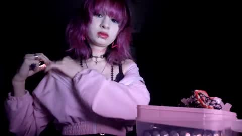 sonastrumpf online show from June 25, 9:27 pm