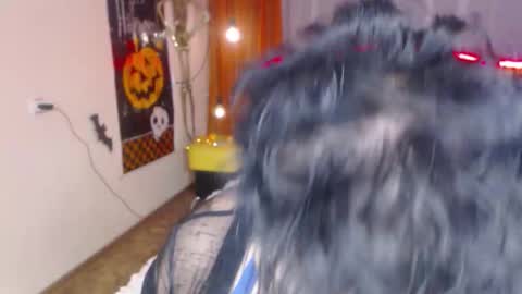 Snapshot of sondrariddle chatting on October 23, 12:05 am sondrariddle online show from October 23, 12:05 am