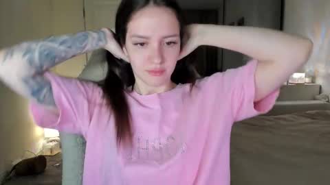 Snapshot of sonia_moon_ chatting on October 10, 3:00 am sonia_moon_ online show from October 10, 3:00 am