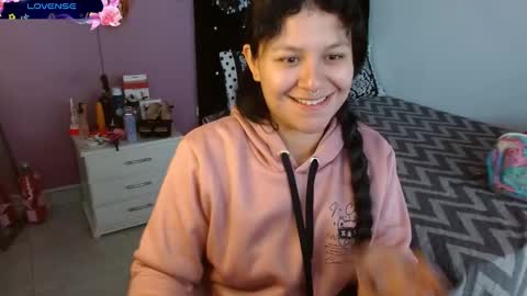 Snapshot of sonialatin69 chatting on January 20, 2:36 pm sonialatin69 online show from January 20, 2:36 pm