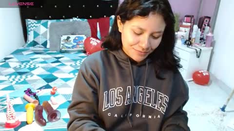 Snapshot of sonialatin69 chatting on February 22, 9:34 am sonialatin69 online show from February 22, 9:34 am