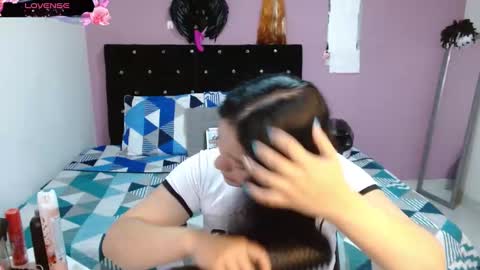 Snapshot of sonialatin69 chatting on February 5, 3:53 pm sonialatin69 online show from February 5, 3:53 pm